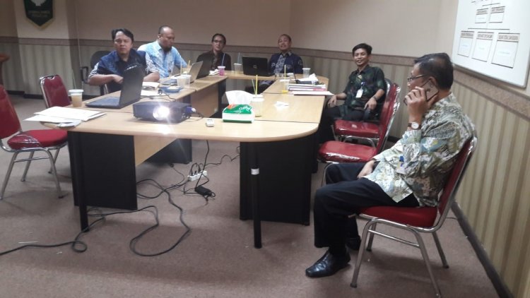 Rapat Kajian Pengawasan Penyelenggaraan Pemerintah daerah dengan Itjen kemendagri