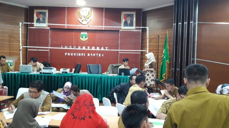 Tim reviu RKA Murni 2020 dan Perubahan 2019 Insppektorat dengan OPD