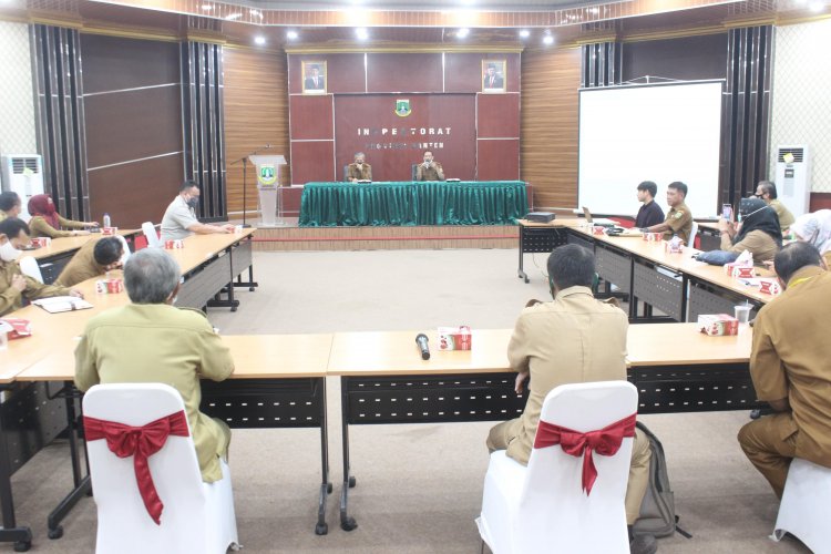 PEMBINAAN DAN PENGAWASAN DI INSPEKTORAT PROVINSI BANTEN TAHUN 2020