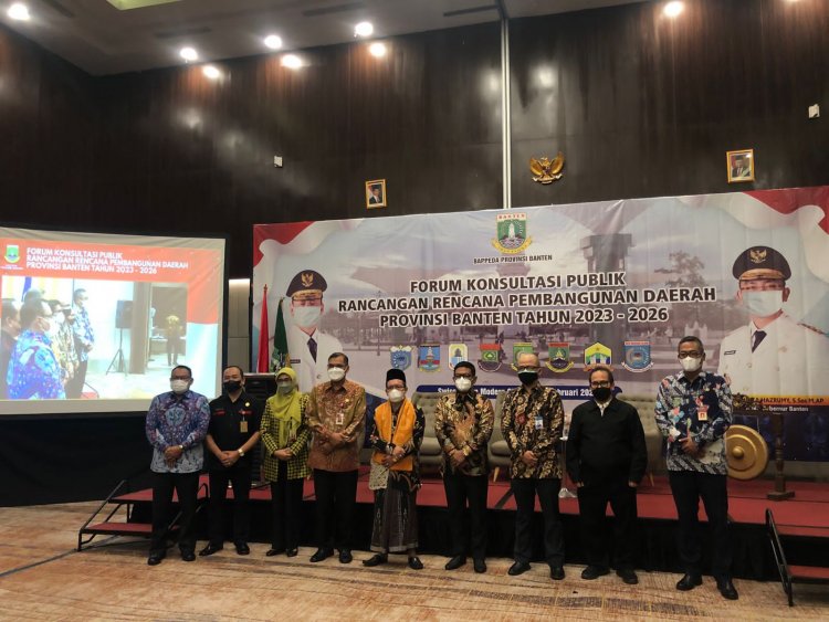 Bapak Inspektur selaku Plt. Sekda Prov. Banten menghadiri acara Forum Konsultasi Publik Rancangan Rencana Pembangunan Daerah Provinsi Banten Tahun 2023-2026