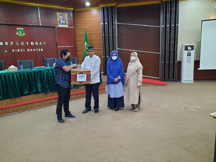 Penyerahan Bingkisan bagi Non ASN dalam rangka Menyambut Bulan Suci Ramadhan.