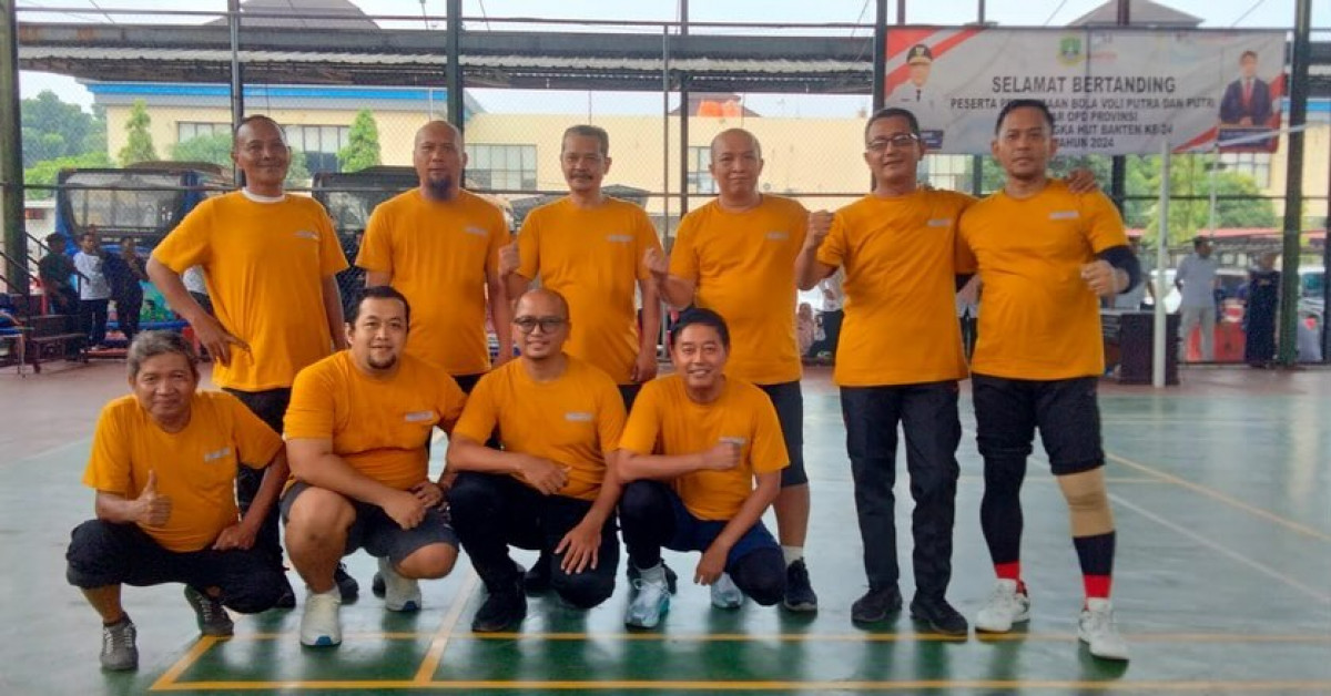 Tim voli Putra Inspektorat Daerah berpartisipasi dalam Perlombaan Bola Voli Antar OPD di lingkungan Pemprov Banten