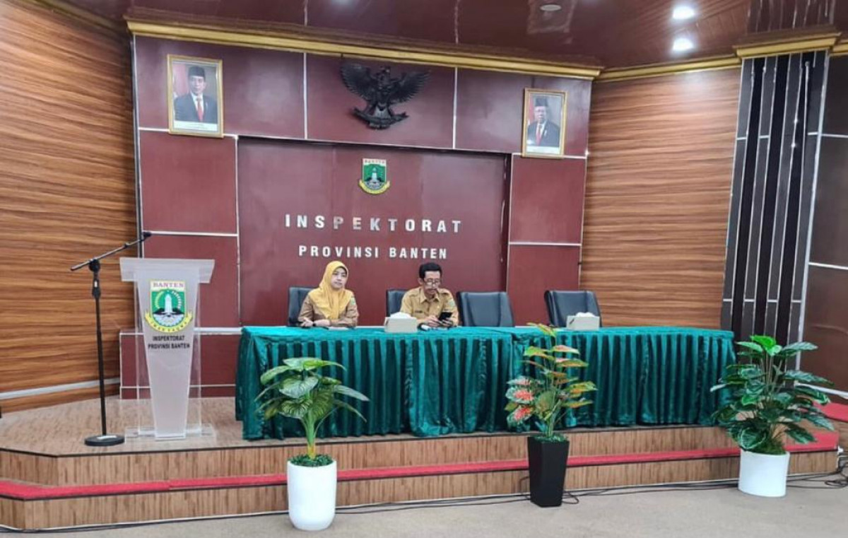 Rapat pembinaan pegawai di lingkungan Inspektorat Daerah Provinsi Banten.