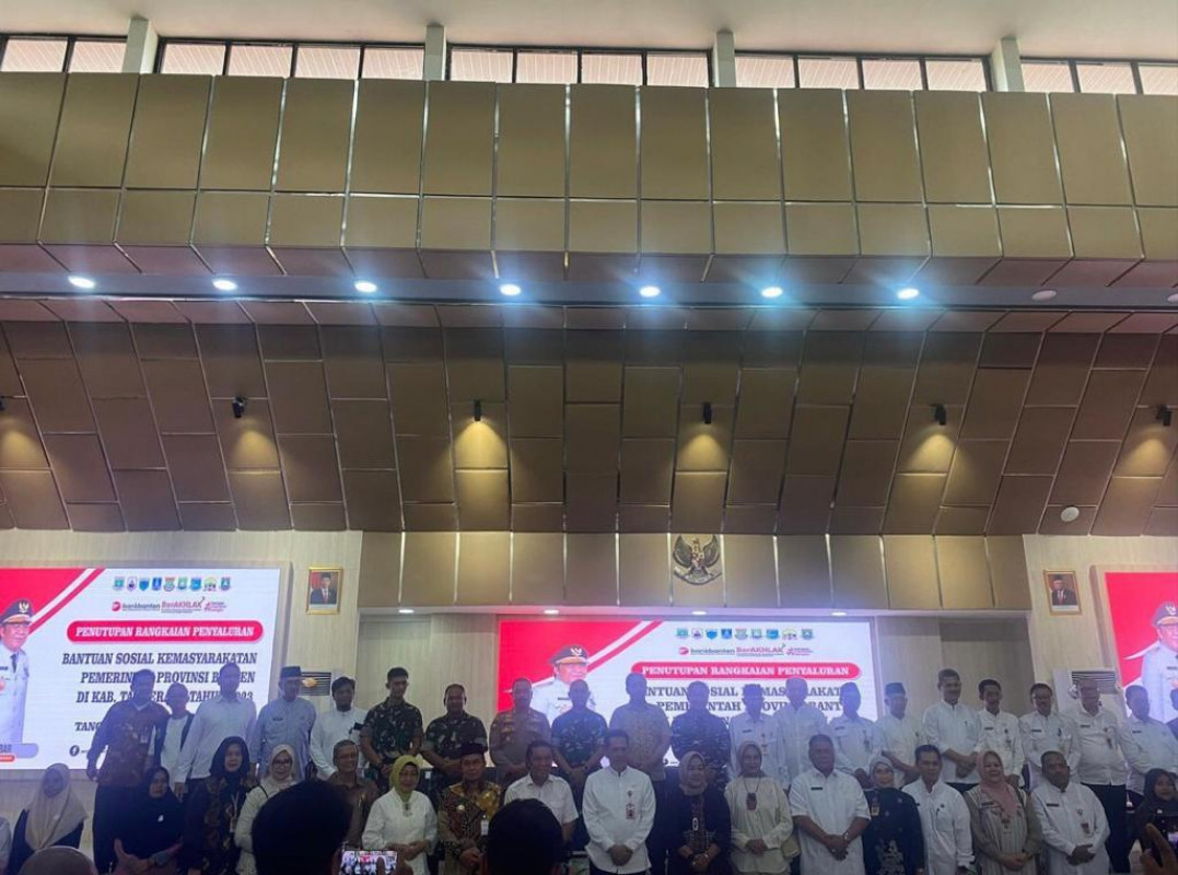 "PENUTUPAN RANGKAIAN PENYALURAN BANTUAN SOSIAL KEMASYARAKATAN PEMERINTAH PROVINSI BANTEN TAHUN 2023"